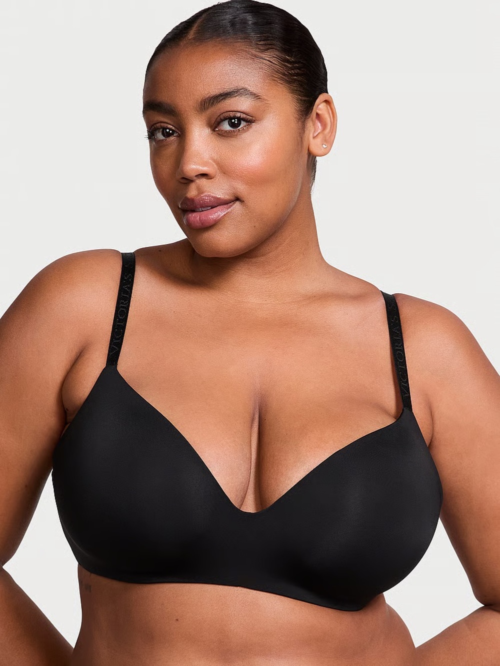 Victoria’s Secret Lightly-Lined Wireless Bra - Picture 2 of 3